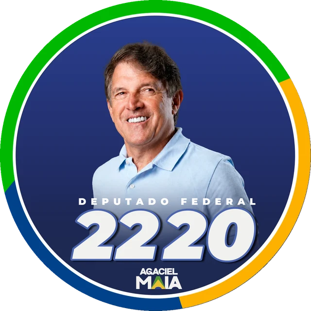Agaciel Maia na moldura da campanha, com o número 2220
